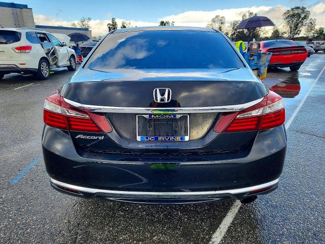 Photo 6 from auction – 2017 HONDA ACCORD with VIN 1HGCR2F3XHA033479