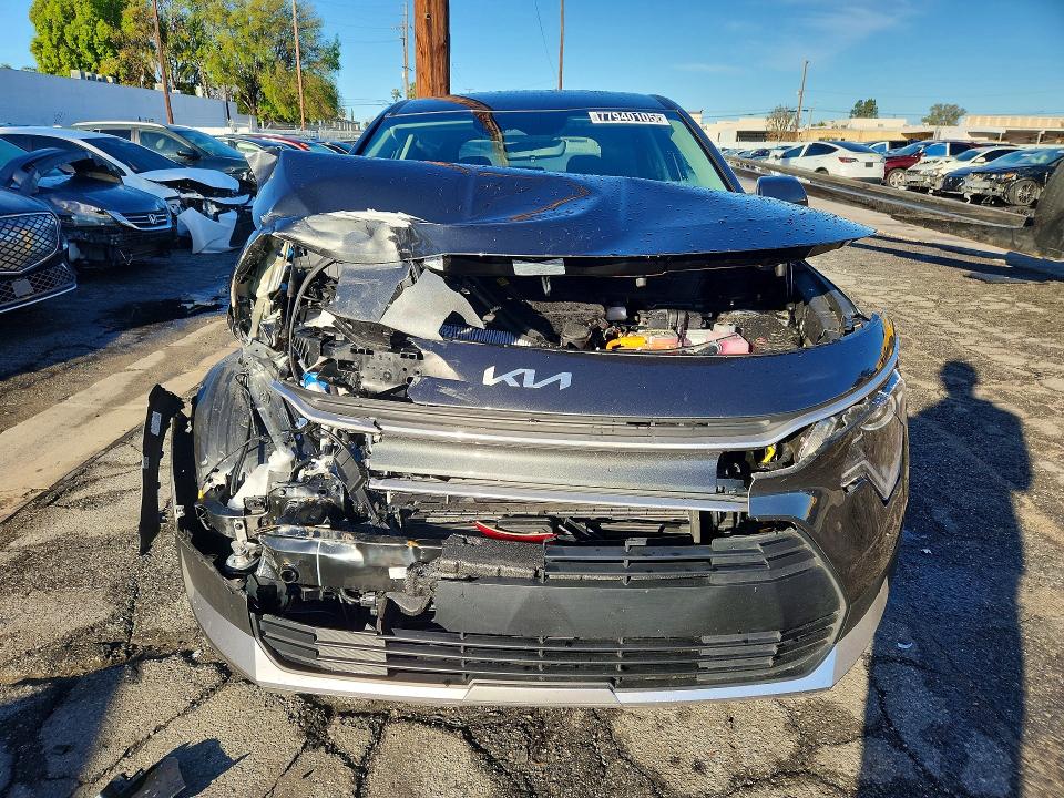 Photo 5 from auction – 2026 KIA NIRO with VIN KNDCP3LE0T5316894
