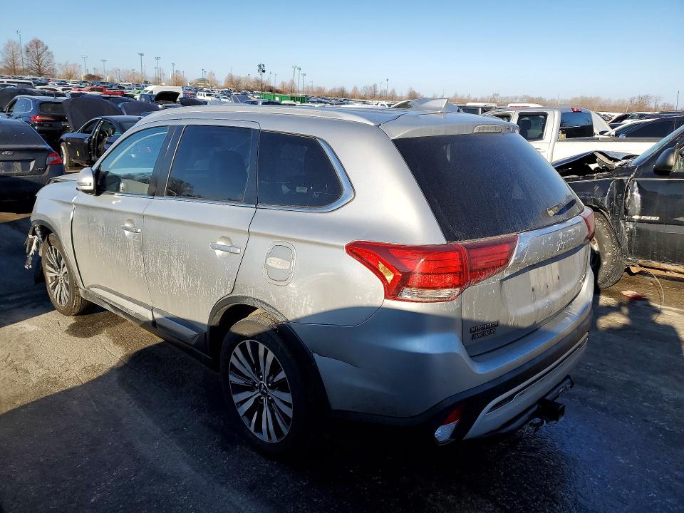 Photo 2 from auction – 2019 MITSUBISHI OUTLANDER with VIN JA4AZ3A37KZ040752