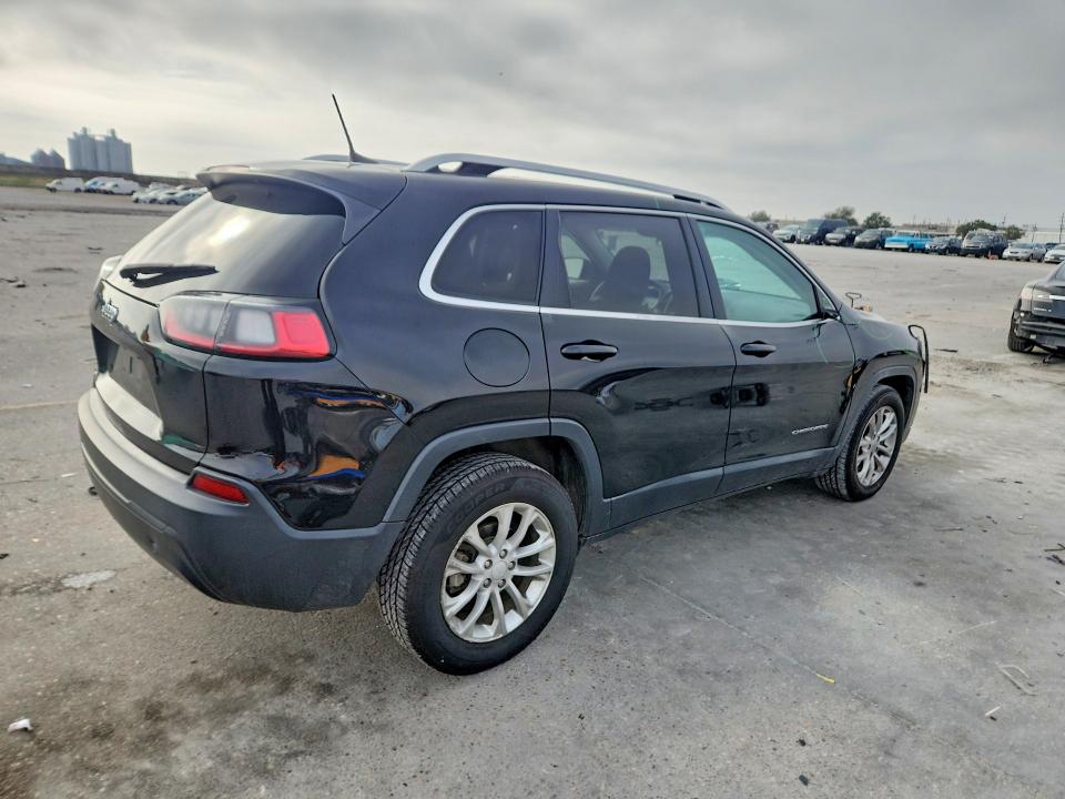 Photo 3 from auction – 2019 JEEP CHEROKEE with VIN 1C4PJLCB6KD297801