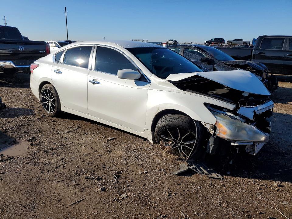 Photo 4 from auction – 2015 NISSAN ALTIMA with VIN 1N4AL3AP7FN364006