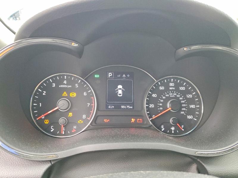 Photo 9 from auction – 2017 KIA FORTE with VIN 3KPFL4A75HE135028