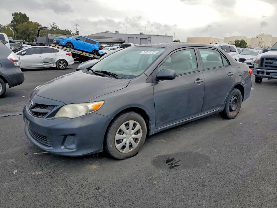 TOYOTA COROLLA 2013 with VIN 2T1BU4EE0DC933045 - Photo from auction