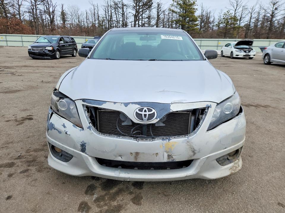 Photo 5 from auction – 2011 TOYOTA CAMRY with VIN 4T1BF3EK0BU615609