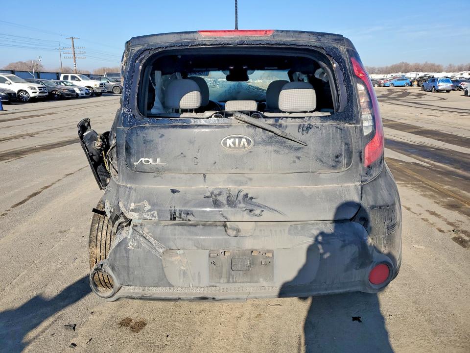 Photo 6 from auction – 2014 KIA SOUL with VIN KNDJN2A25E7104256