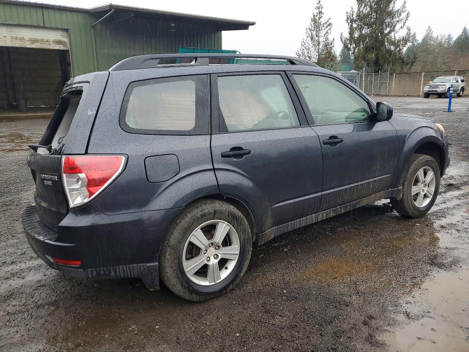 Photo 3 from auction – 2012 SUBARU FORESTER with VIN JF2SHABC6CH442268