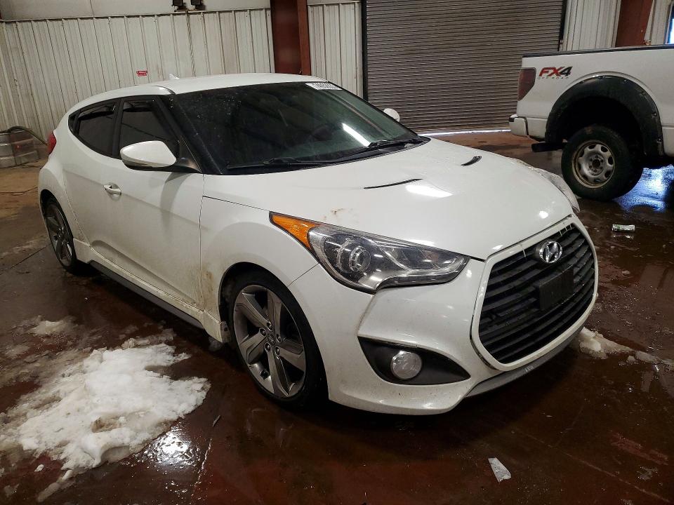 Photo 4 from auction – 2013 HYUNDAI VELOSTER with VIN KMHTC6AE6DU140565