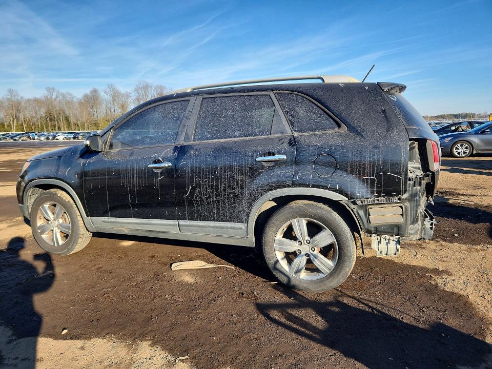 Photo 2 from auction – 2013 KIA SORENTO with VIN 5XYKU3A62DG346164