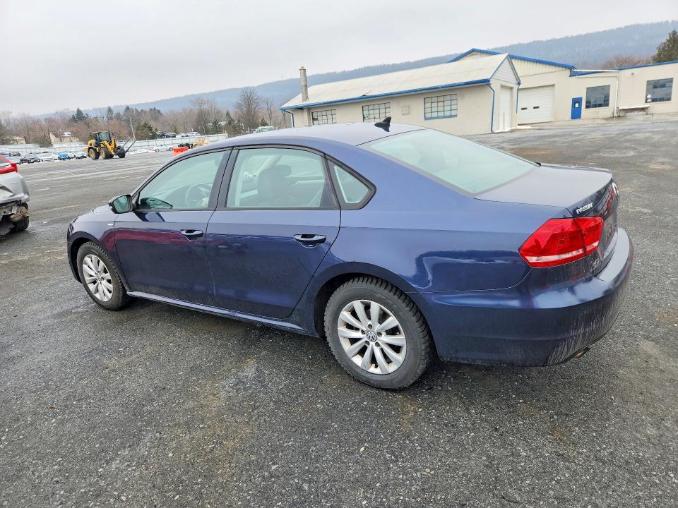 Photo 2 from auction – 2015 VOLKSWAGEN PASSAT with VIN 1VWAT7A32FC029436
