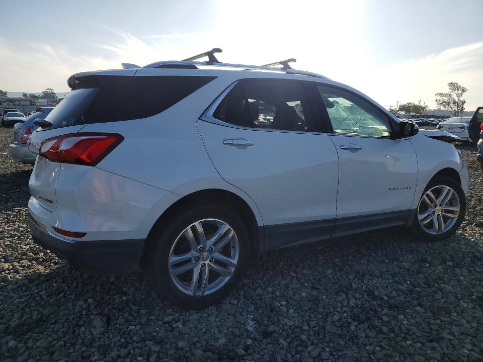 Photo 3 from auction – 2018 CHEVROLET EQUINOX with VIN 2GNAXWEX9J6222478