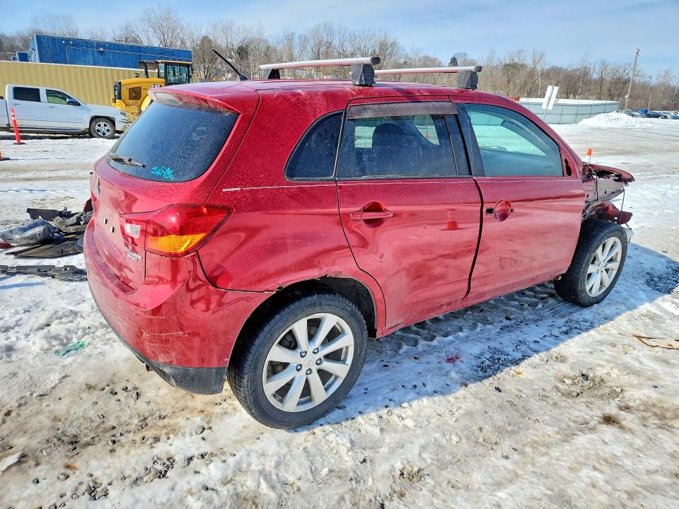 Photo 3 from auction – 2015 MITSUBISHI OUTLANDER with VIN 4A4AR3AU3FE022463