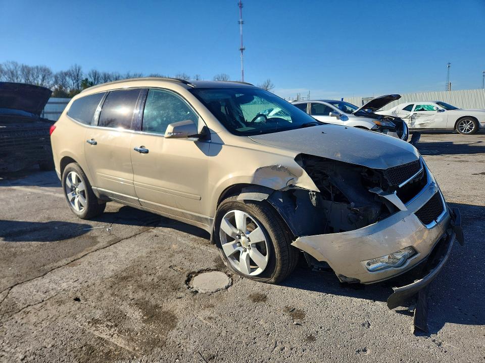 Photo 4 from auction – 2012 CHEVROLET TRAVERSE with VIN 1GNKRGED3CJ274396