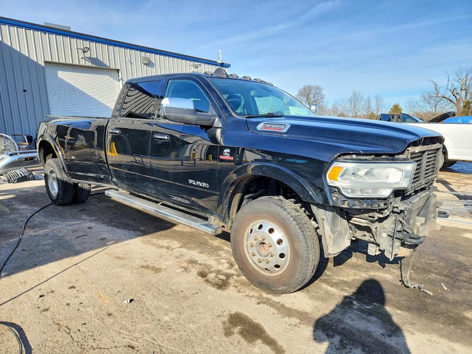 Photo 4 from auction – 2019 RAM 3500 LARAM with VIN 3C63RRJL2KG542903