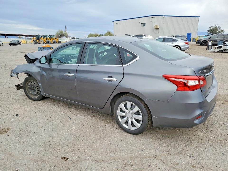 Zdjęcie 2 z aukcji – 2016 NISSAN SENTRA z VIN 3N1AB7AP3GL653103