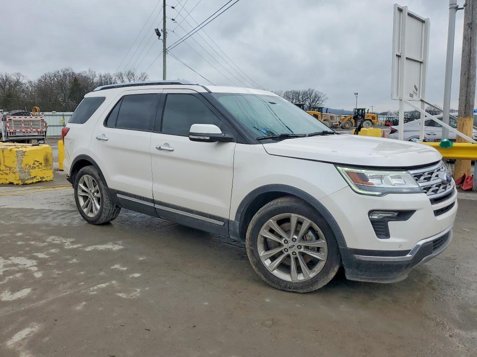 Photo 4 from auction – 2018 FORD EXPLORER with VIN 1FM5K7F8XJGB84230
