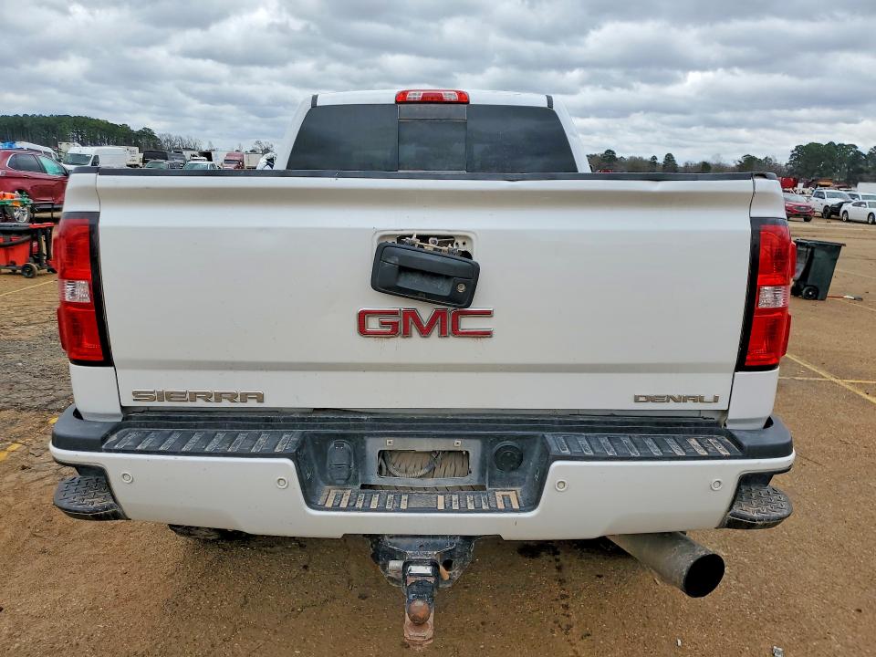 Photo 6 from auction – 2018 GMC SIERRA K25 with VIN 1GT12UEY4JF239859