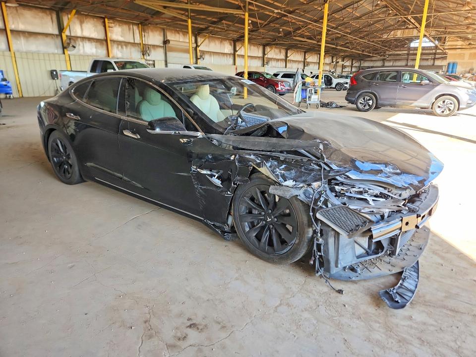 Photo 4 from auction – 2020 TESLA MODEL S with VIN 5YJSA1E28LF380068