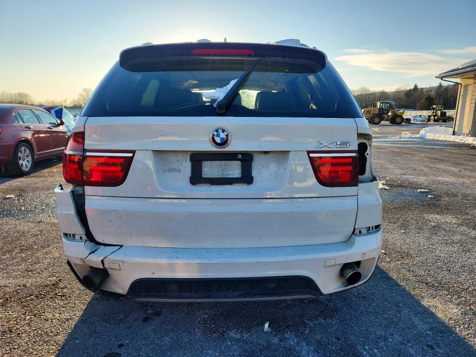 Photo 6 from auction – 2013 BMW X5 XDRIVE3 with VIN 5UXZV4C50D0G55385