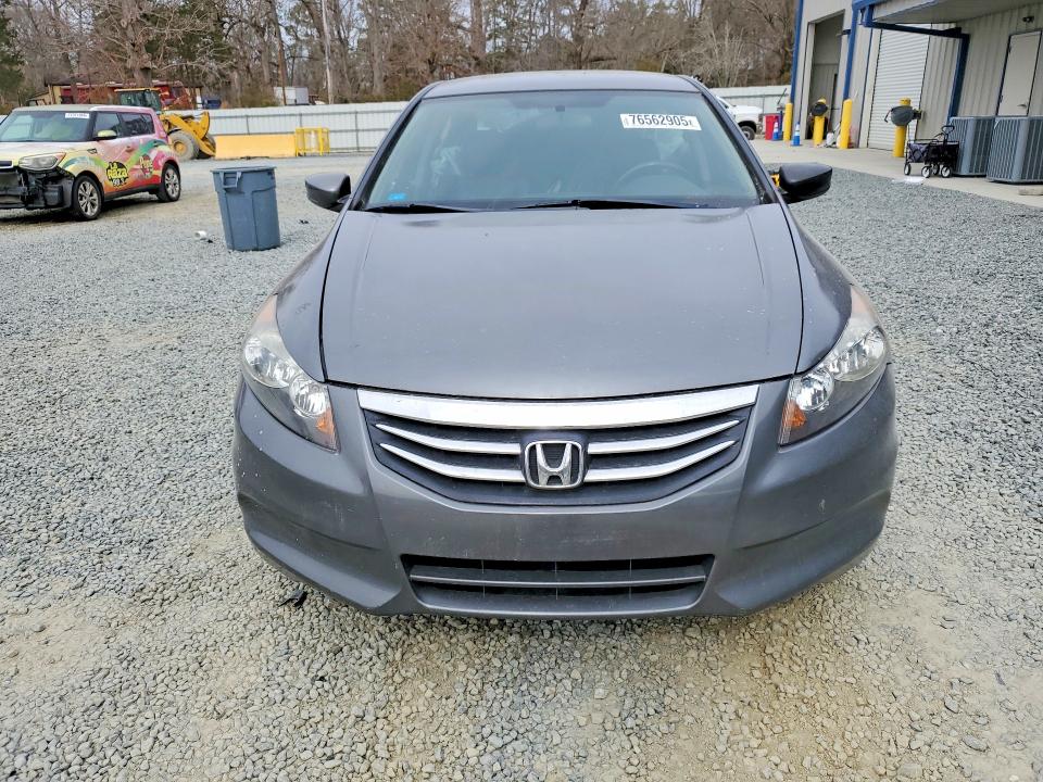 Photo 5 from auction – 2011 HONDA ACCORD with VIN 1HGCP2F69BA013957