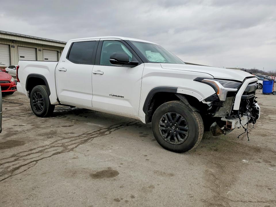 Photo 4 from auction – 2026 TOYOTA TUNDRA with VIN 5TFLA5DBXTX345891