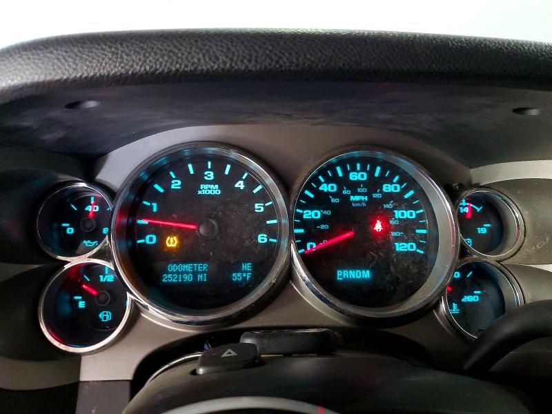 Photo 9 from auction – 2011 CHEVROLET SILVERADO with VIN 1GCRKSE33BZ347952