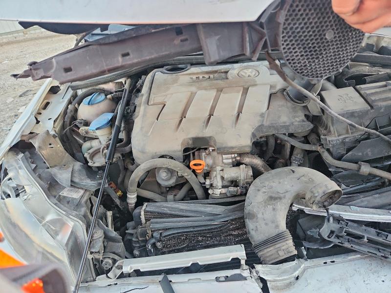 Photo 11 from auction – 2014 VOLKSWAGEN JETTA with VIN 3VWPL7AJ9EM600216
