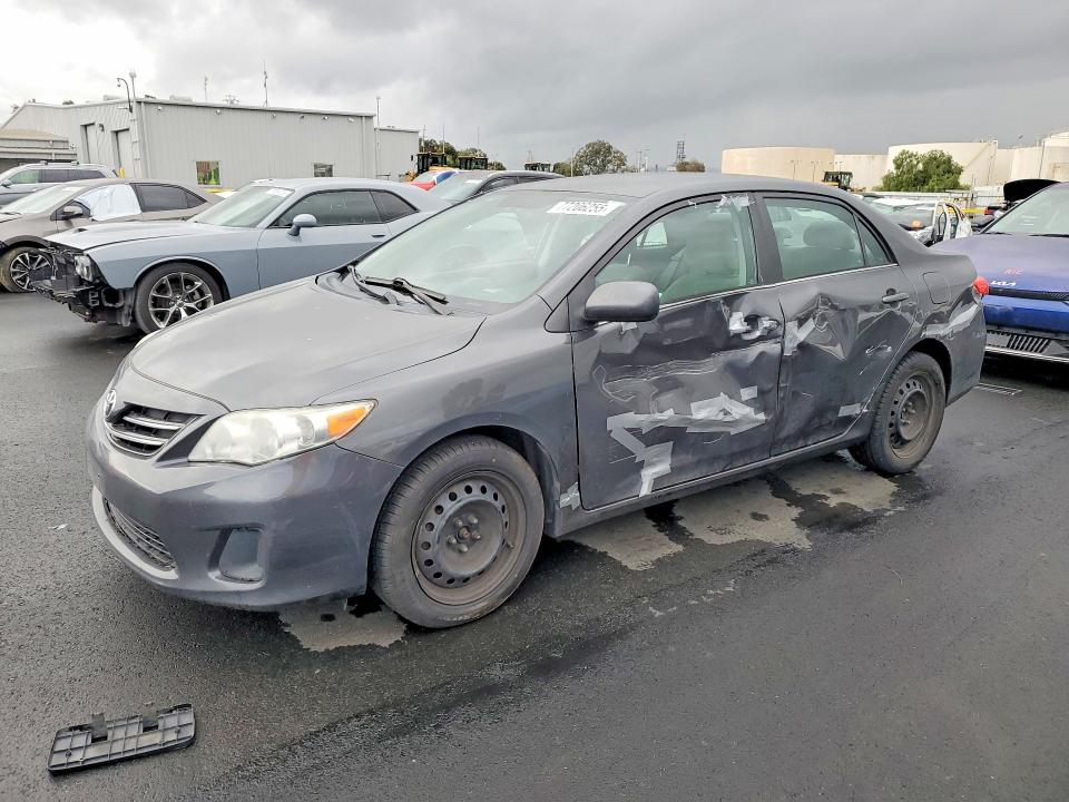 TOYOTA COROLLA 2013 with VIN 2T1BU4EE0DC096605 - Photo from auction