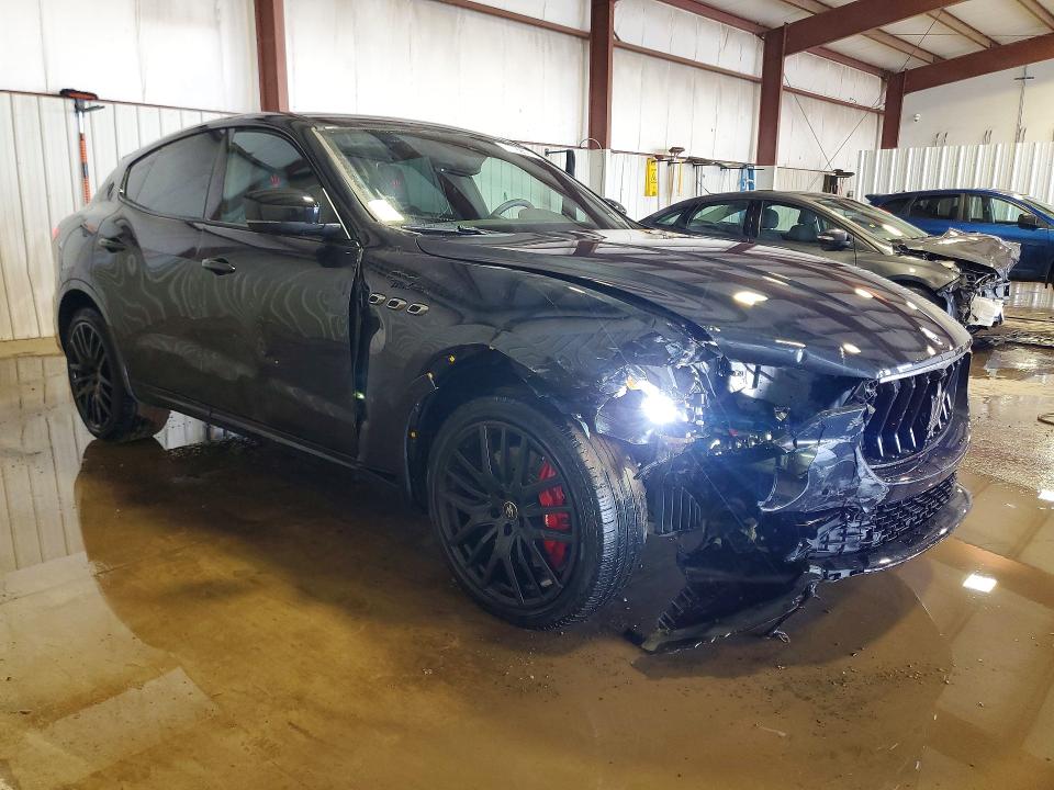 Photo 4 from auction – 2024 MASERATI LEVANTE MO with VIN ZN661YUM6RX451584