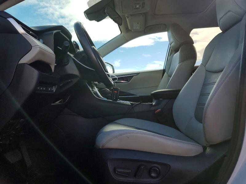 Photo 7 from auction – 2021 TOYOTA RAV4 XLE P with VIN 2T3A1RFV8MW162081