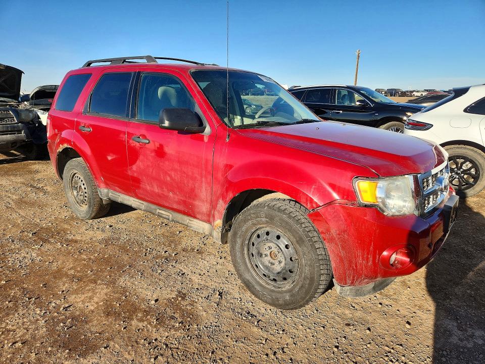 Photo 4 from auction – 2010 FORD ESCAPE with VIN 1FMCU0D77AKC92711