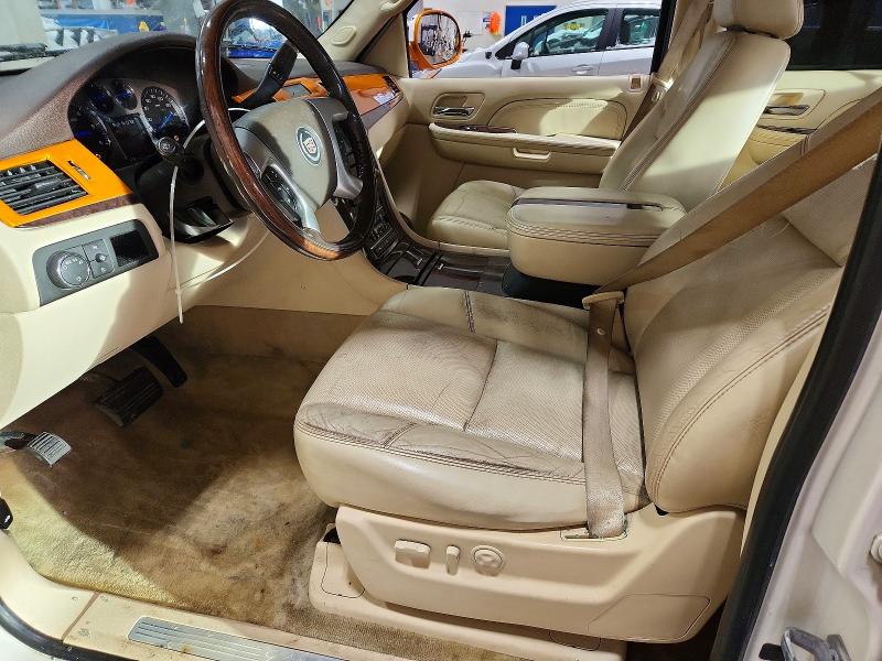 Photo 7 from auction – 2007 CADILLAC ESCALADE L with VIN 1GYFK63847R402967