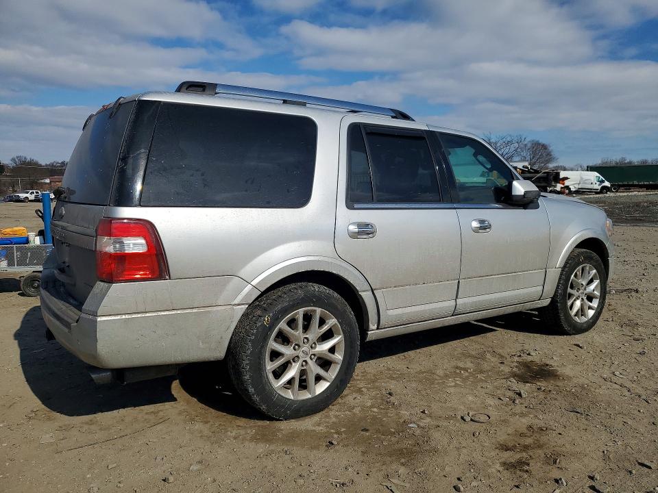 Photo 3 from auction – 2015 FORD EXPEDITION with VIN 1FMJU2AT6FEF10714