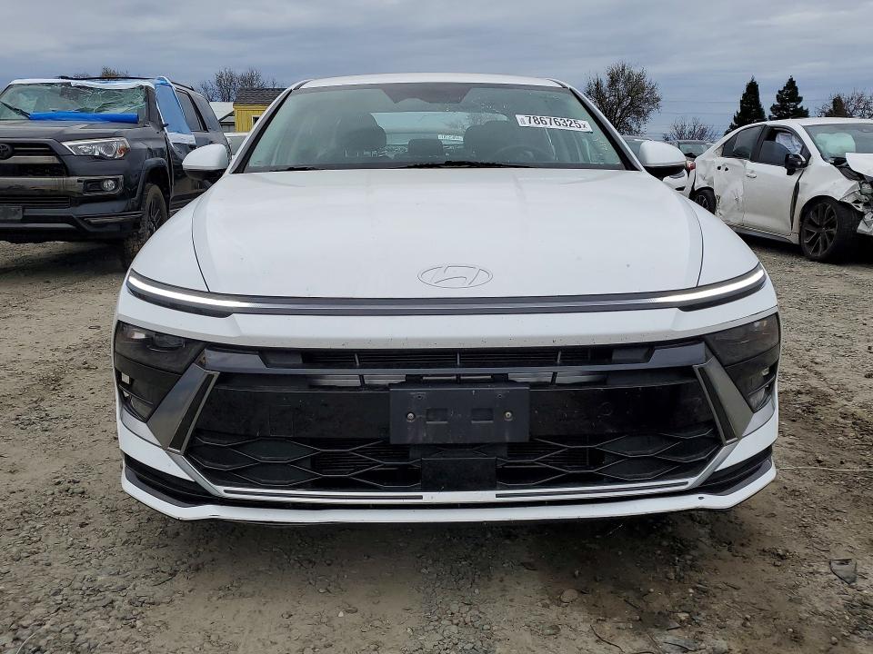 Photo 5 from auction – 2024 HYUNDAI SONATA with VIN KMHL64JA8RA402040