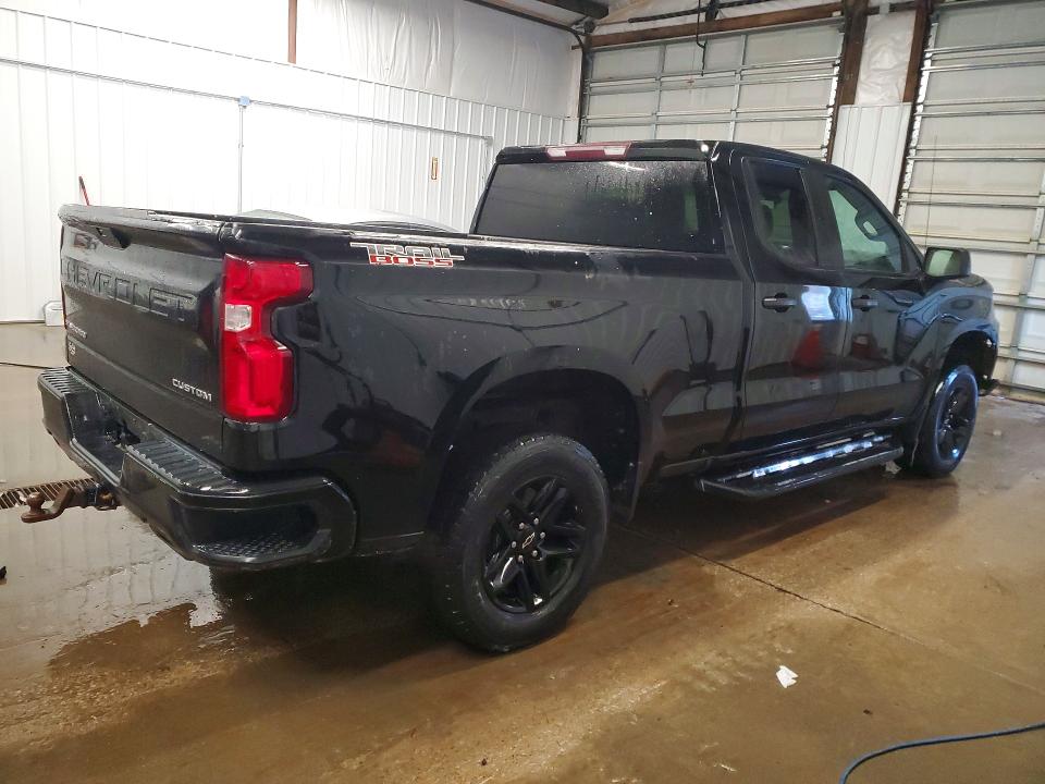 Photo 3 from auction – 2019 CHEVROLET SILVERADO with VIN 1GCRYCEF2KZ324578