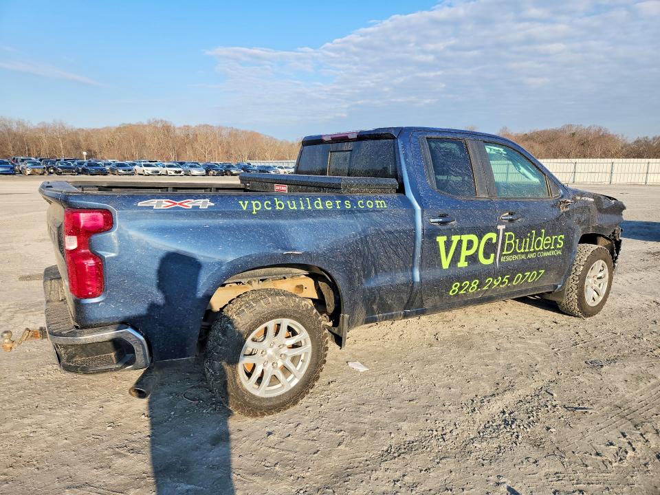 Photo 3 from auction – 2019 CHEVROLET SILVERADO with VIN 1GCRYDEK8KZ286440