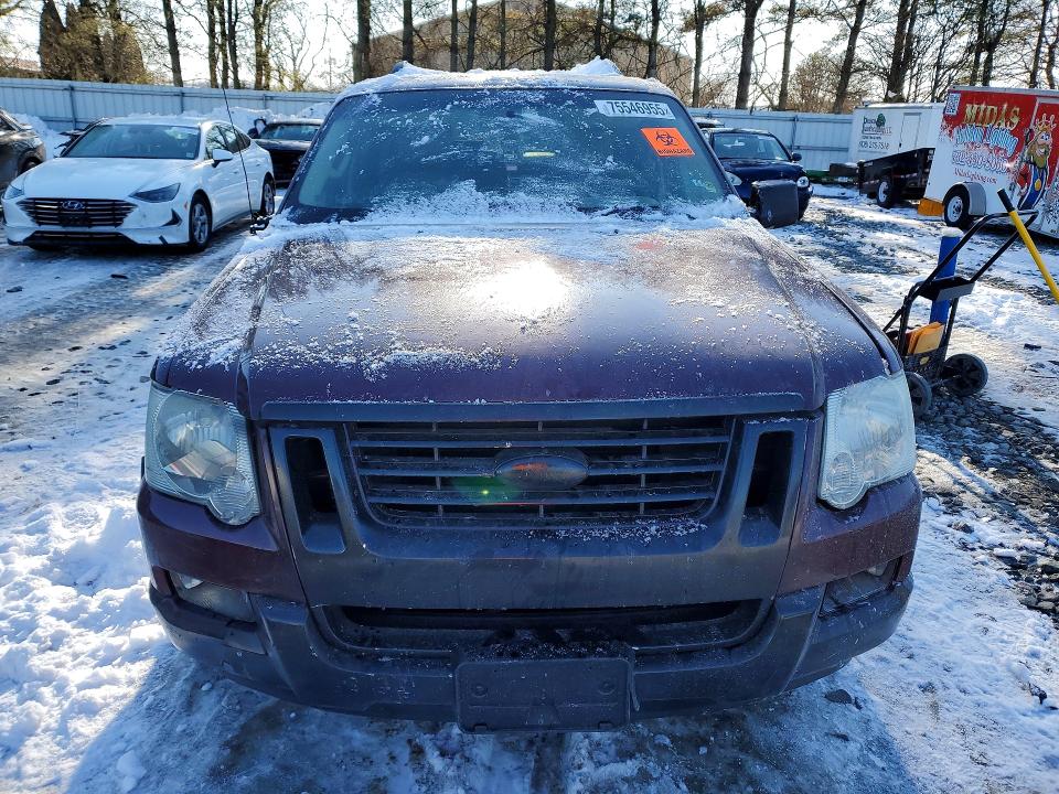 Photo 5 from auction – 2006 FORD EXPLORER with VIN 1FMEU74E16UB50916