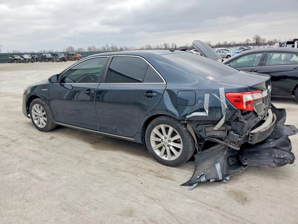 Photo 2 from auction – 2014 TOYOTA CAMRY with VIN 4T1BD1FK7EU140053