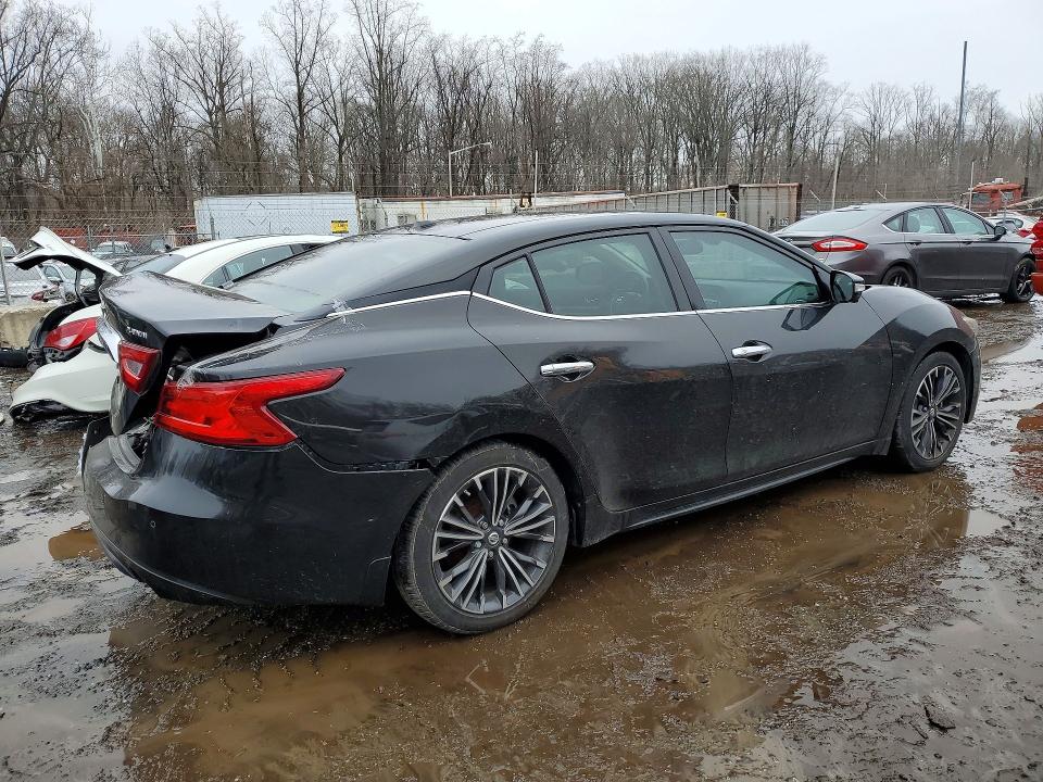 Photo 3 from auction – 2017 NISS MAXIMA with VIN 1N4AA6AP7HC367963