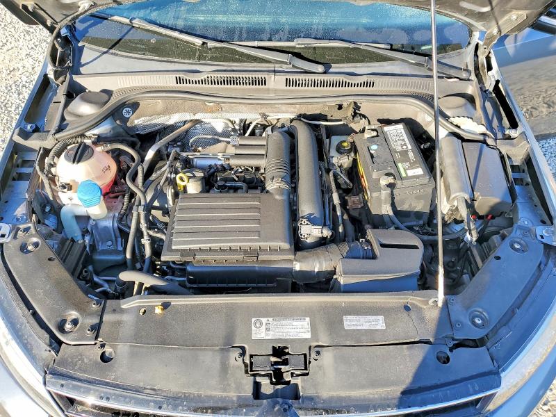 Photo 11 from auction – 2017 VOLKSWAGEN JETTA with VIN 3VWDB7AJ5HM367171
