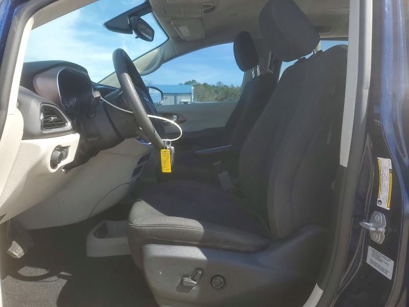 Photo 7 from auction – 2017 CHRYSLER PACIFICA with VIN 2C4RC1CGXHR512475