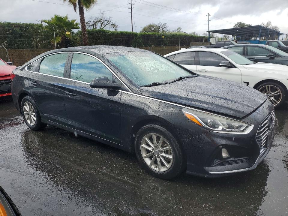 Photo 4 from auction – 2018 HYUNDAI SONATA with VIN 5NPE24AF4JH671041
