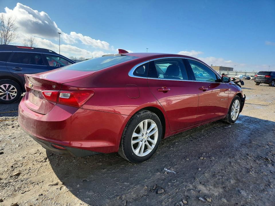 Photo 3 from auction – 2018 CHEVROLET MALIBU with VIN 1G1ZD5ST1JF162498