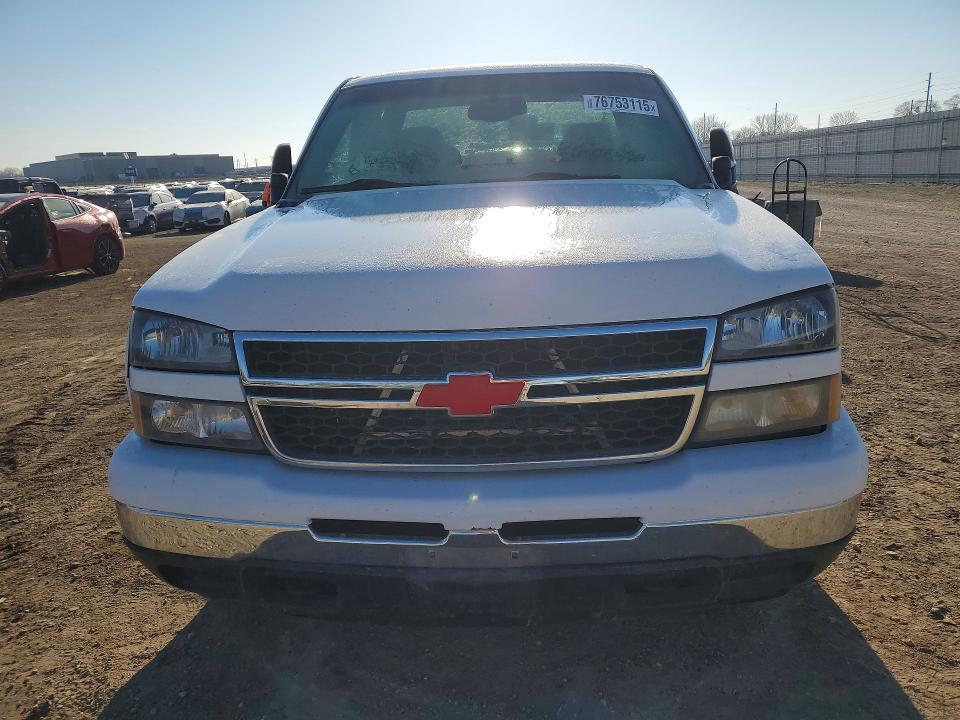 Photo 5 from auction – 2006 CHEVROLET SILVERADO with VIN 2GCEK19N261225313