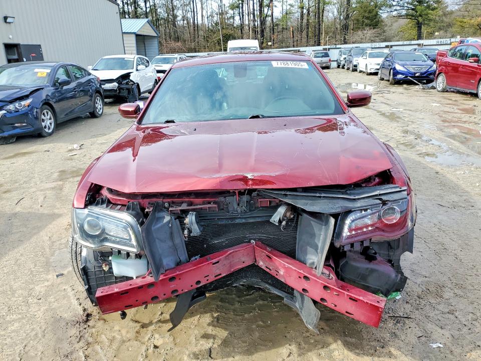 Photo 5 from auction – 2018 CHRYSLER 300 with VIN 2C3CCABG8JH277971