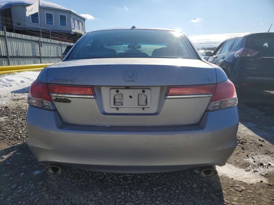 Photo 6 from auction – 2012 HONDA ACCORD with VIN 1HGCP3F83CA027152