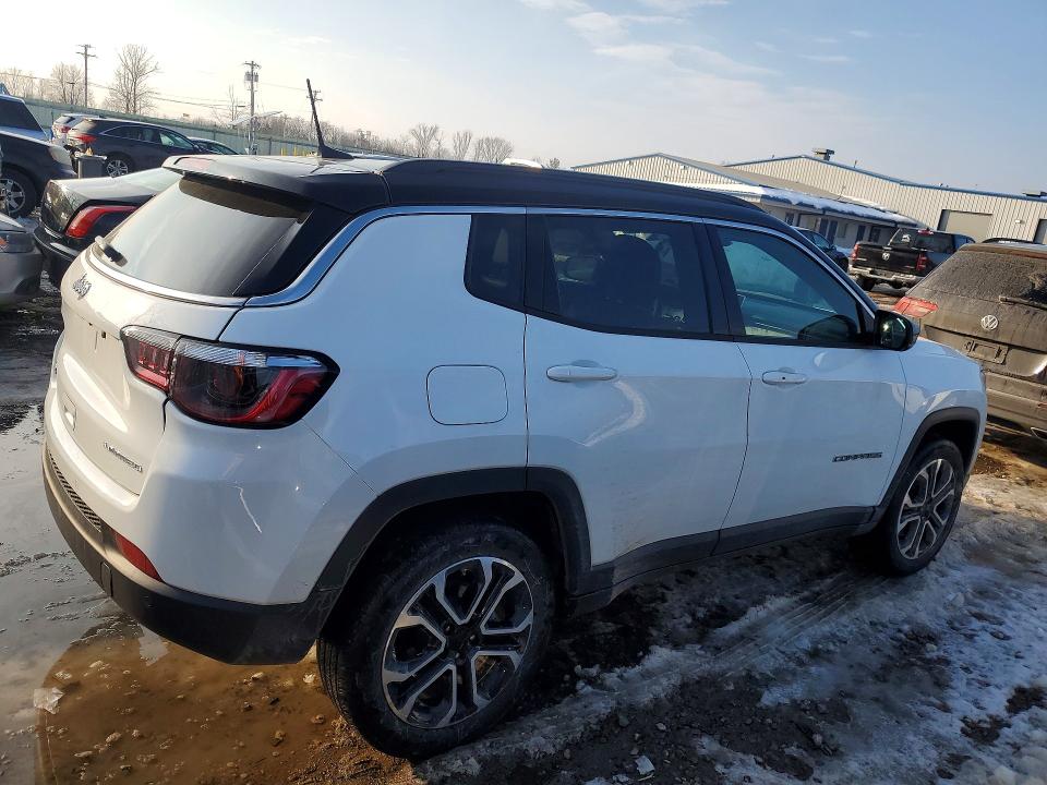 Photo 3 from auction – 2023 JEEP COMPASS with VIN 3C4NJDCN0PT571244