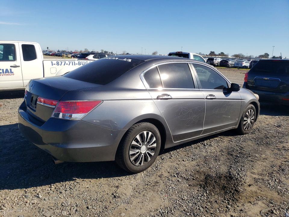 Photo 3 from auction – 2011 HONDA ACCORD with VIN 1HGCP2F37BA055176