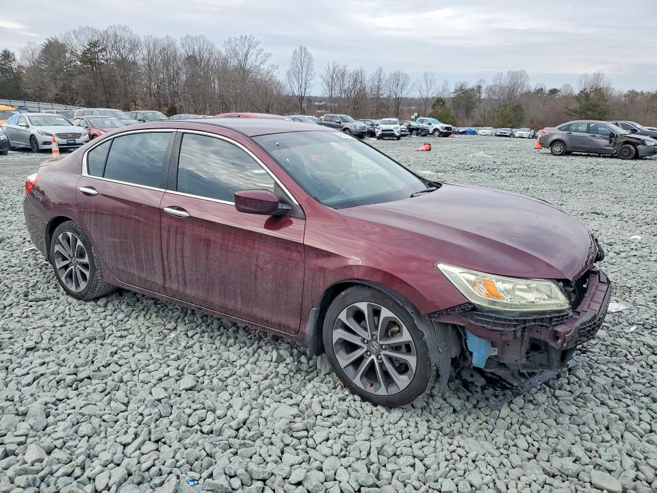 Photo 4 from auction – 2015 HONDA ACCORD with VIN 1HGCR2F59FA235857