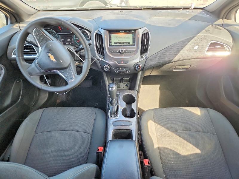 Photo 8 from auction – 2018 CHEVROLET CRUZE with VIN 1G1BE5SM7J7201158