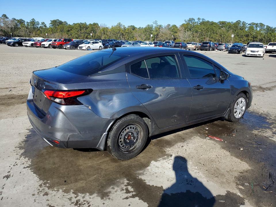 Photo 3 from auction – 2021 NISSAN VERSA with VIN 3N1CN8DV0ML810064